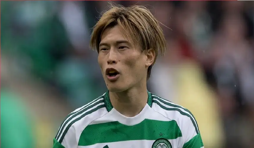 مانشستر سيتي يعوض ألفاريز بصفقة يابانية