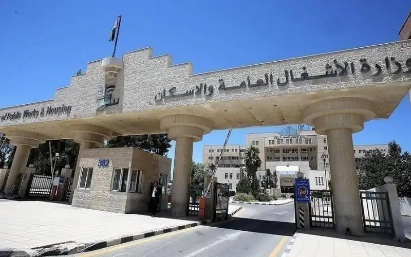 بدء صيانة طريق الموقر - الأزرق