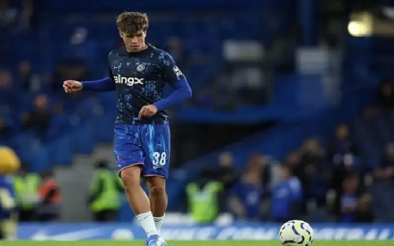 موراتا الجديد.. هدية برشلونة تثير سخرية