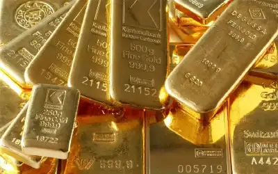 الذهب يتجه لتسجيل تراجع أسبوعي قبل