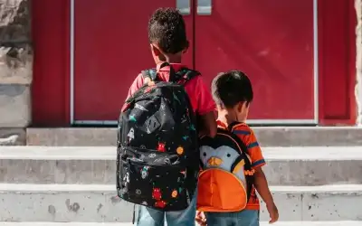 متى يعتبر وزن الحقيبة المدرسية زائدا؟