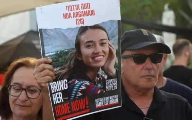 أسيرة إسرائيلية سابقة تنفي تعرضها للضرب