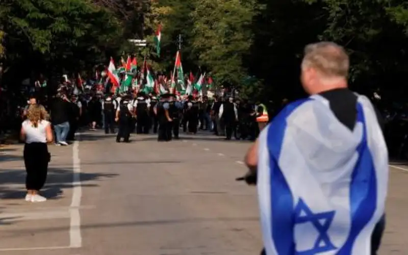 البيت الأبيض يعلن تحقيق تقدم في