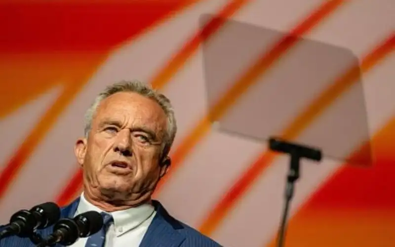 المرشح روبرت كينيدي جونيور يعلق حملته