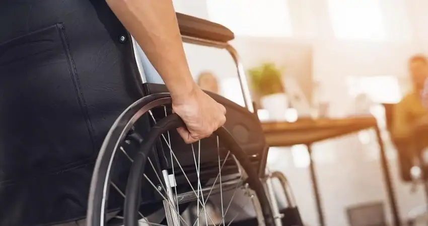 2502 بطاقة تعريفية لذوي الإعاقة بالشمال