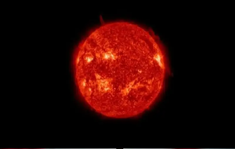 الشمس تخفي عمرها بالنشاط المغناطيسي.. كيف