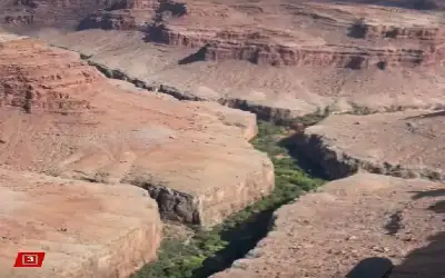 البحث عن أمريكية مفقودة في الوادي