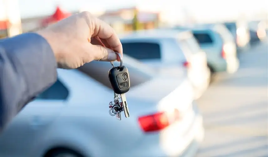 استأجر سيارة ورفض الدفع.. والمحكمة تلزمه