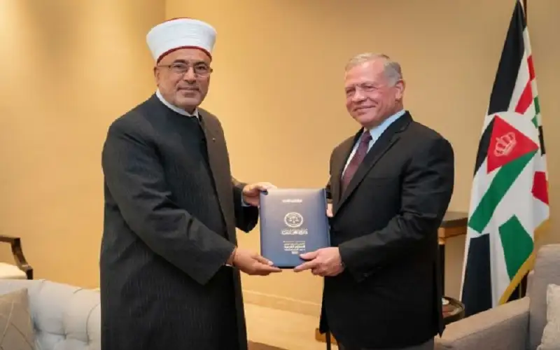 الملك يتسلم تقرير أوضاع المحاكم الشرعية