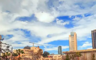 أجواء حارة في أغلب المناطق