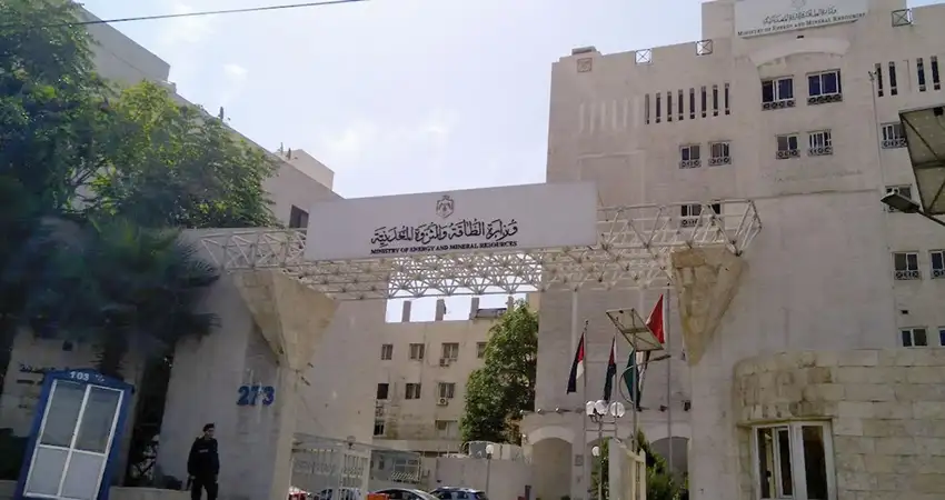 انخفاض نسبة توليد الكهرباء من الغاز