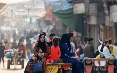250 ألف غزي نزحوا من دير