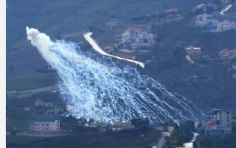 إصابات بالاختناق إثر قذائف فسفورية اسرائيلية