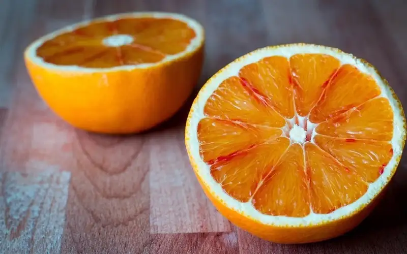 لماذا تناول البرتقال بين شوطي المباراة