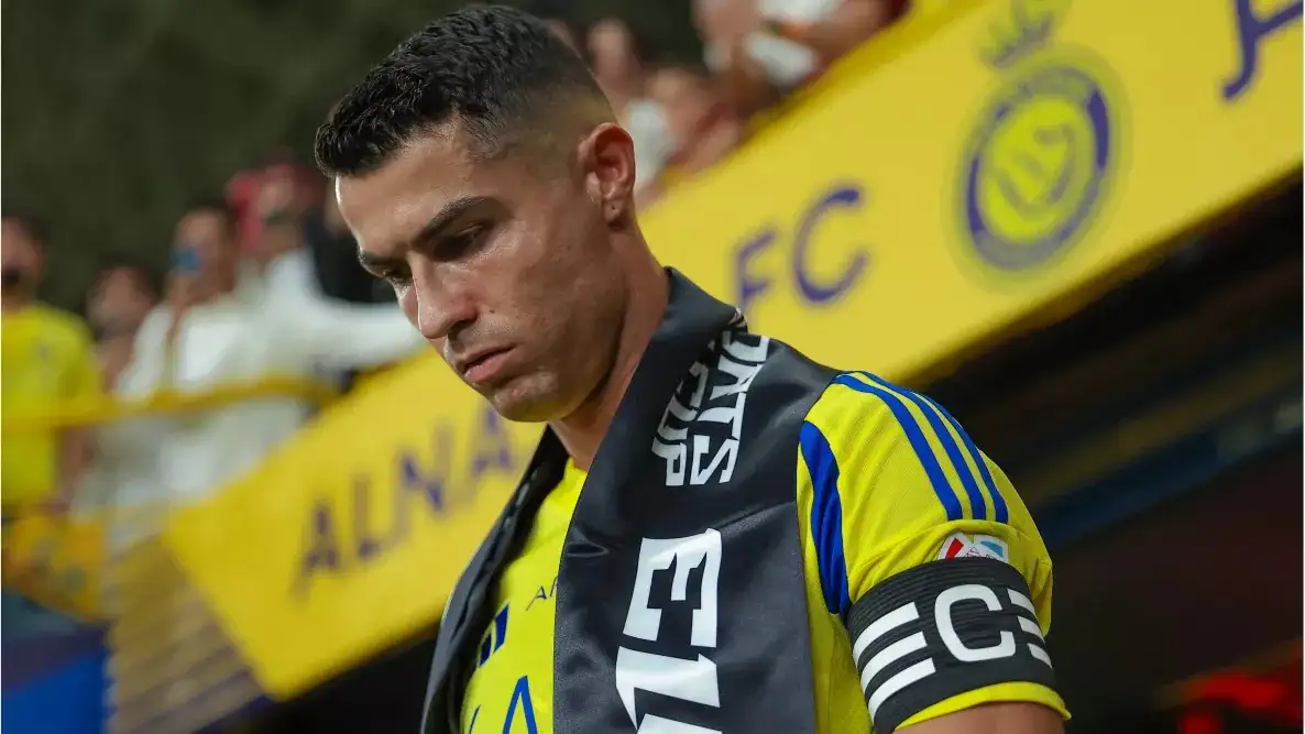 كريستيانو رونالدو يلمح لاعتزال محتمل بألوان