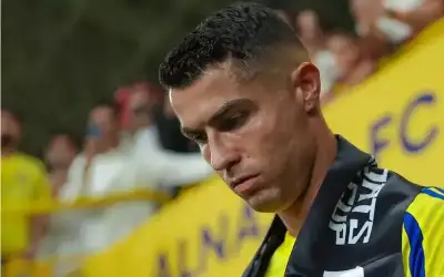 كريستيانو رونالدو يلمح لاعتزال محتمل بألوان