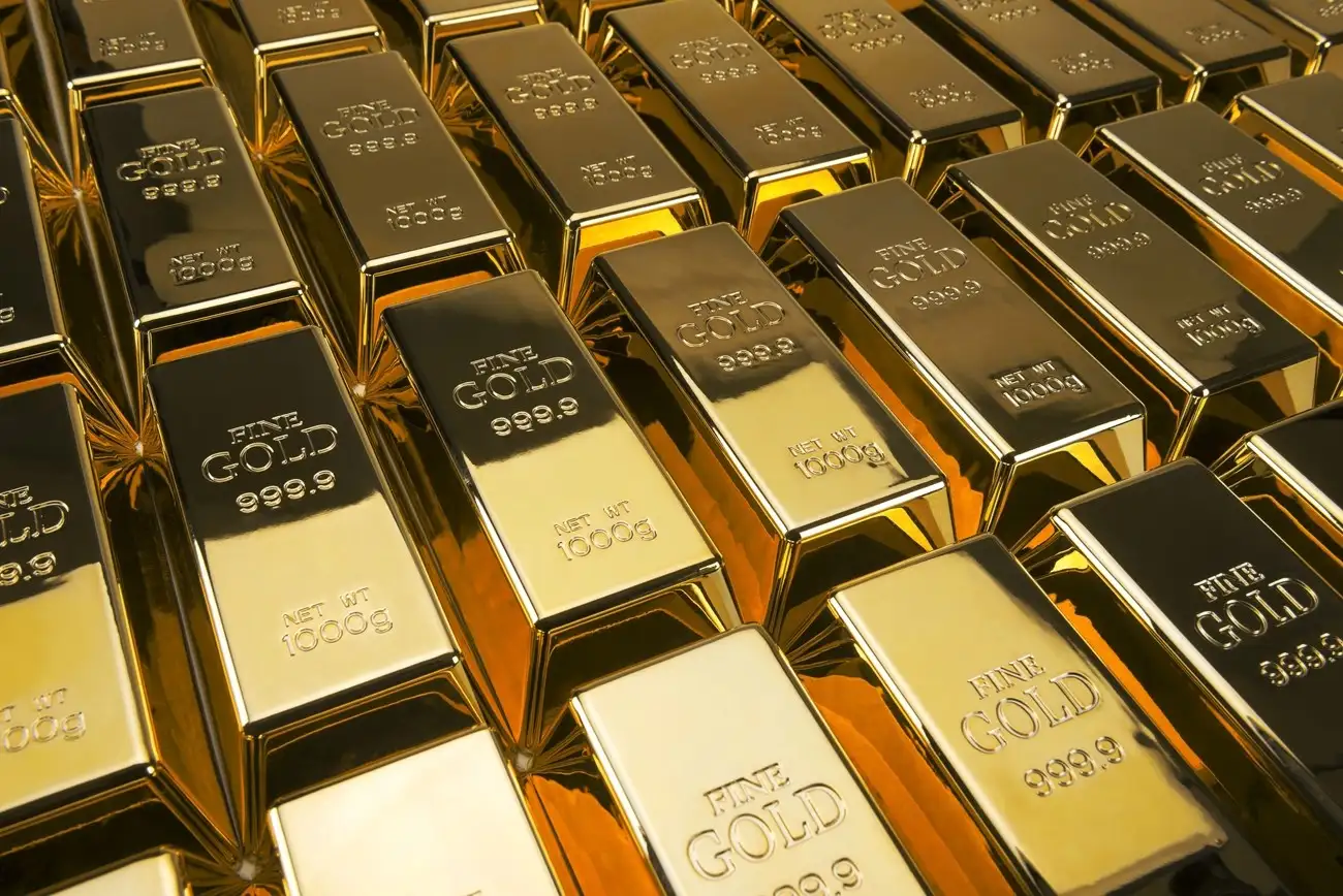 الذهب فوق 2500 دولار وسط تفاؤل