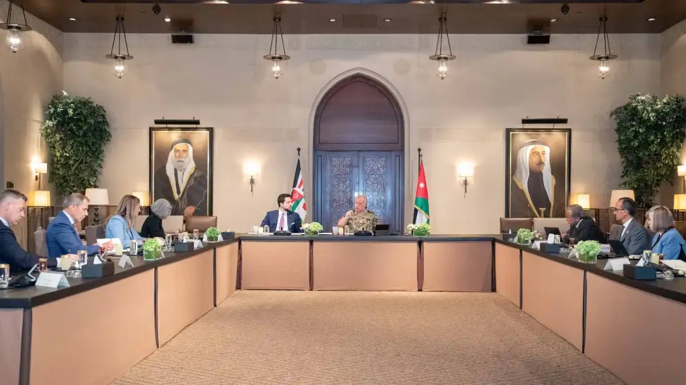 الملك يحذر من خطورة تطورات الأوضاع