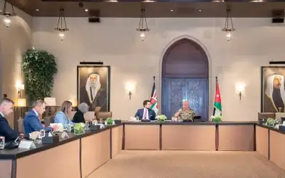 الملك يحذر من خطورة تطورات الأوضاع