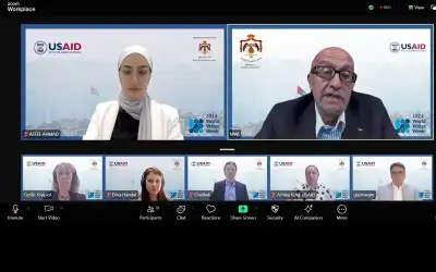 وزير المياه والري يستعرض جهود قطاع