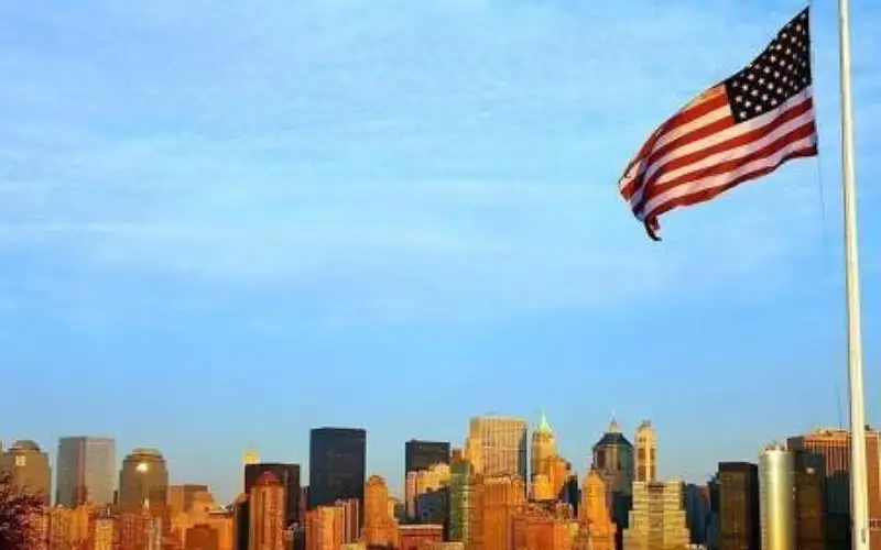 نصف الأمريكيين يطالبون بتقييد المساعدات العسكرية