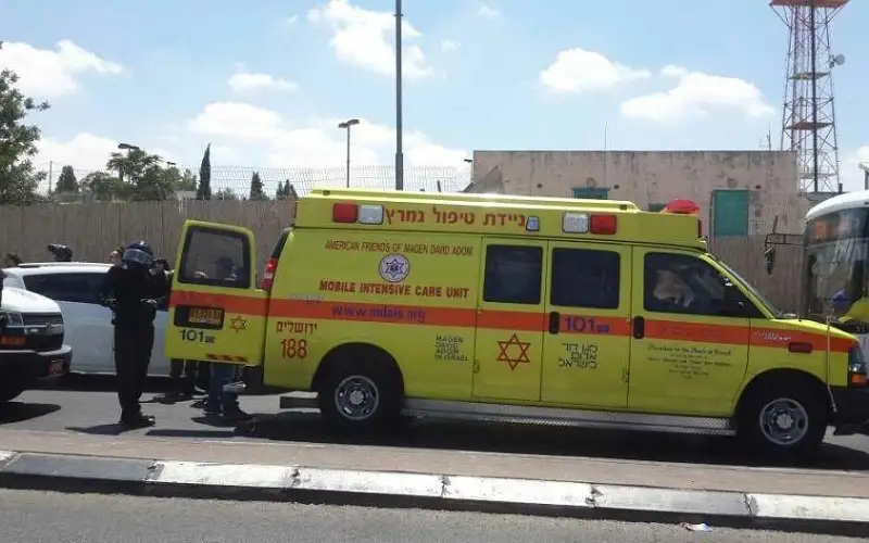 إصابة 6 إسرائيليين بعملية طعن على