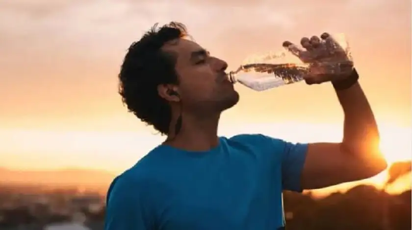 إياك وشرب المياه واقفا .. 7