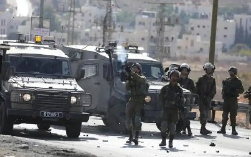 إعلام عبري: مقتل جندي إسرائيلي في