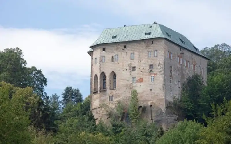 هوسكا.. بوابة الجحيم المخفية في الغابة