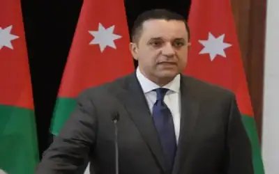 العسس يلغي تفويض صلاحيات مدير عام