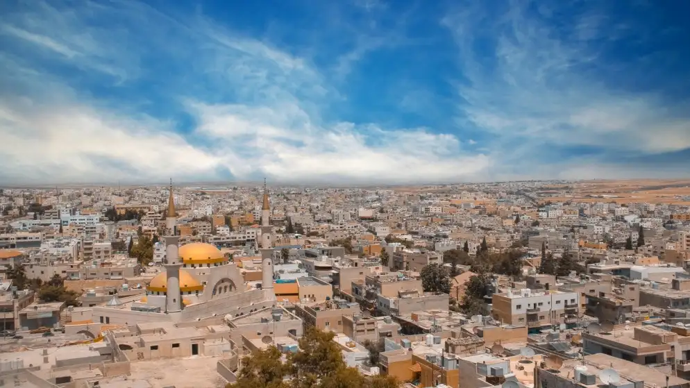 طقس معتدل في معظم المناطق حتى
