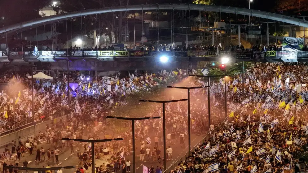 الإسرائيليون ينفذون إضرابا عاما الاثنين للمطالبة