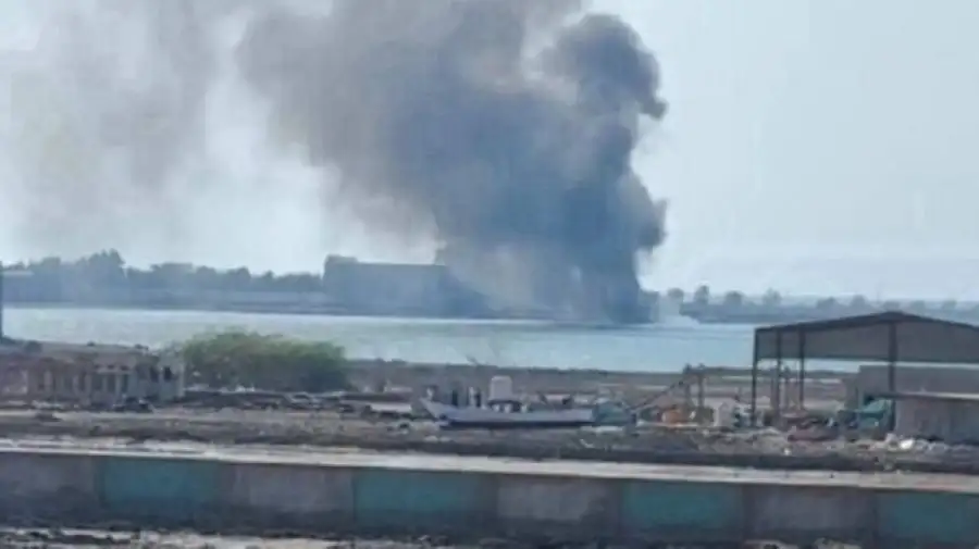 هيئة بريطانية: سفينة تجارية تتعرض لهجوم