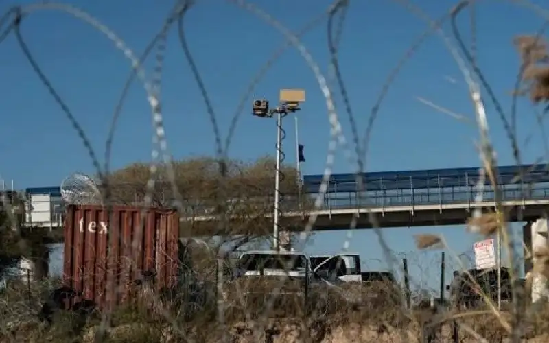 المهاجرون بين ترامب وهاريس.. ورقة للعزف