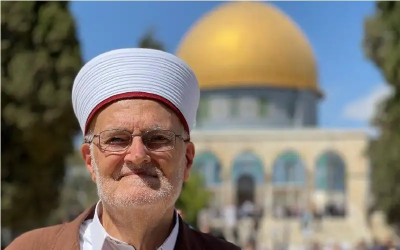 العدو يستدعي خطيب المسجد الأقصى للتحقيق