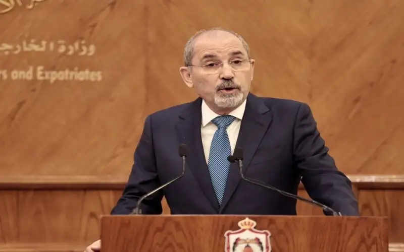 وزير الخارجية: تعليق بريطانيا بعض تراخيص