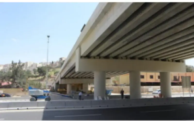 إنهاء أعمال الجسر الرئيسي من تقاطع