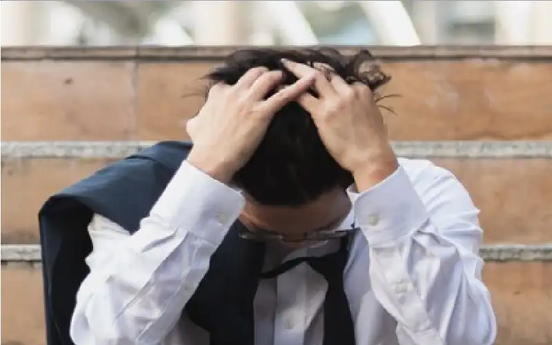 انخفاض تقدير الذات والشعور بالذنب والتقصير