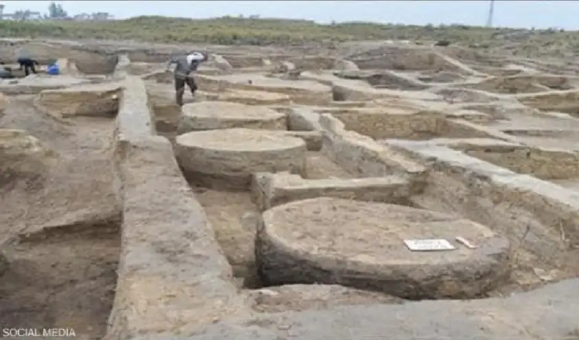 مصر .. اكتشاف ثكنات عسكرية وسيف