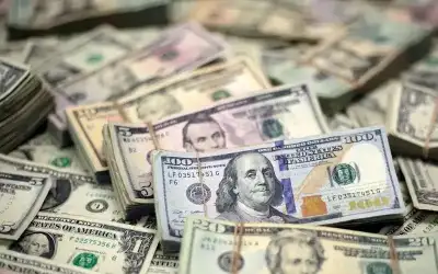 الدولار عند أدنى مستوى في أسبوع