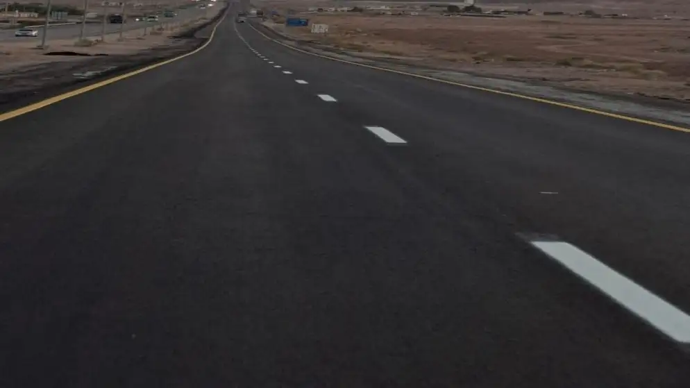 إنهاء الأعمال بمشروع صيانة الطريق الصحراوي