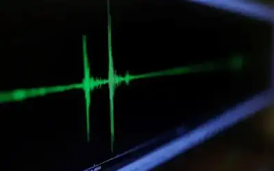 زلزال بقوة 5.7 درجة على مقياس