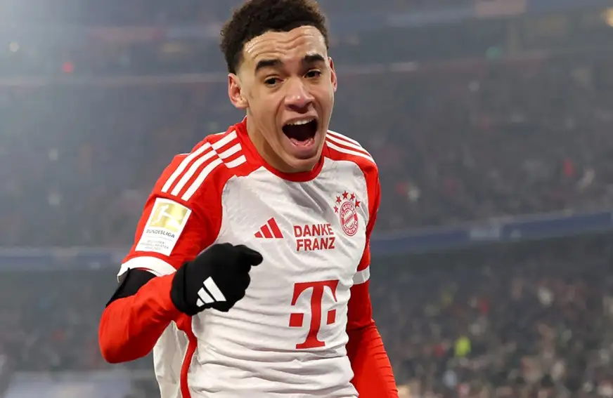 جدل مستمر لغياب موسيالا عن القائمة