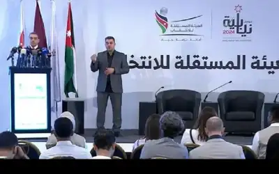 العثور على اوراق اقتراع مختومة بالشارع