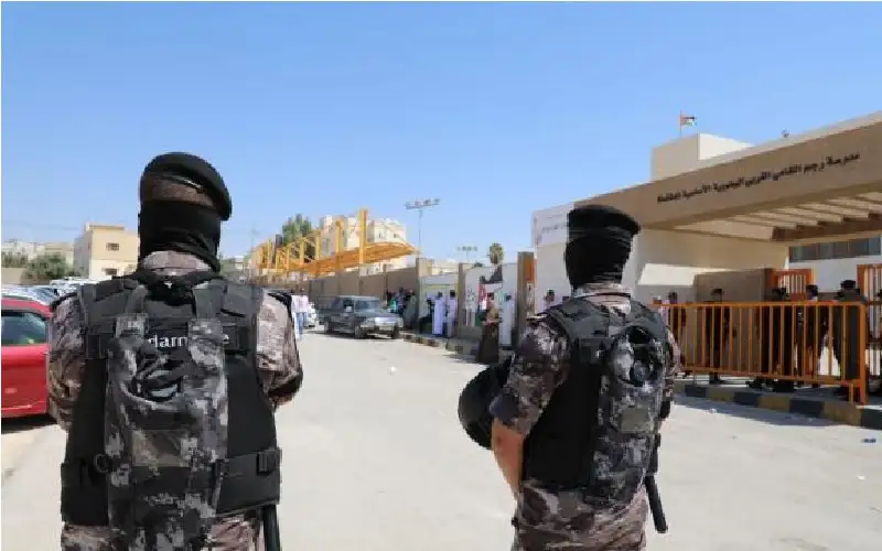 الأمن: التعامل مع مخالفات ومشاجرات غير