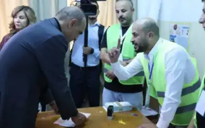 المعايطة يعلق على تمزيق الخصاونة ورقة