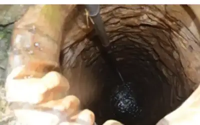 الدفاع المدني ينقذ شخصا سقط في