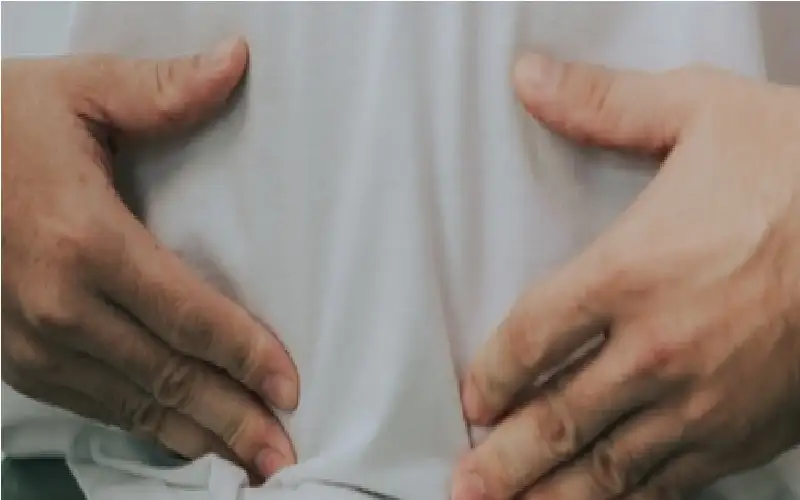 الفرق ما بين انتفاخ البطن وانتفاخ