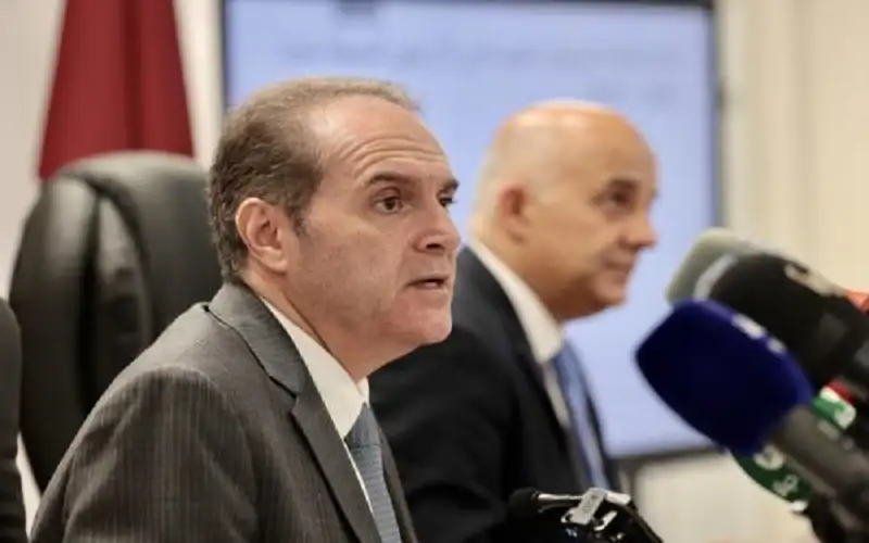 الهواري: 350 مليون دينار كلفة علاج