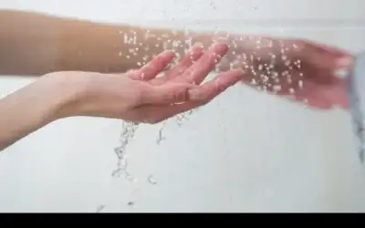 ماذا يحدث لجسمك حال الاستحمام بالماء